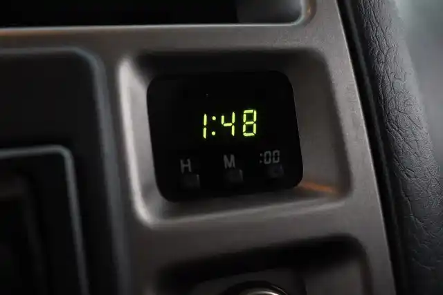 Hopea Pakettiauto, Toyota Hiace – YHN-131