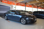 Harmaa Sedan, Audi A4 – YHO-768, kuva 1
