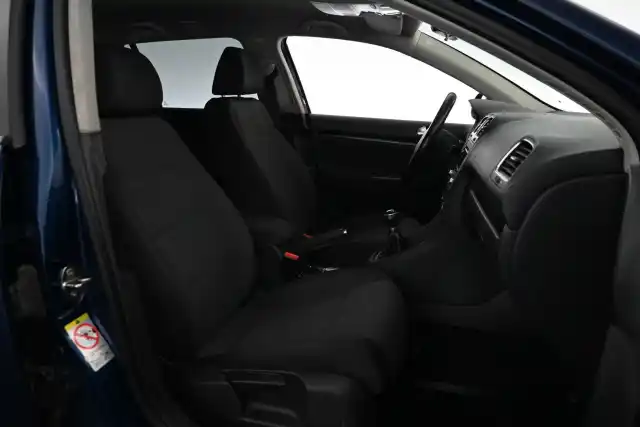Harmaa Farmari, Volkswagen Golf – YHO-846