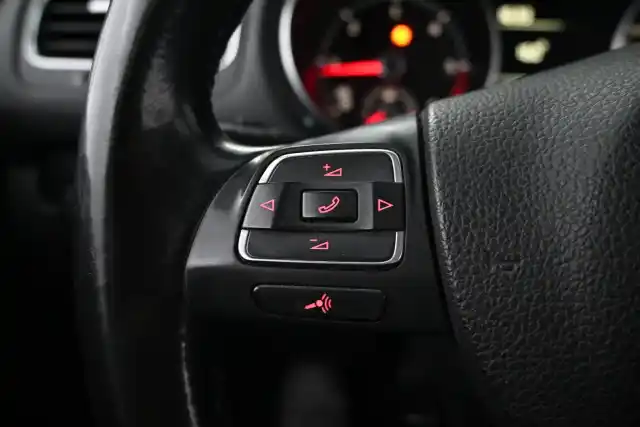 Harmaa Farmari, Volkswagen Golf – YHO-846