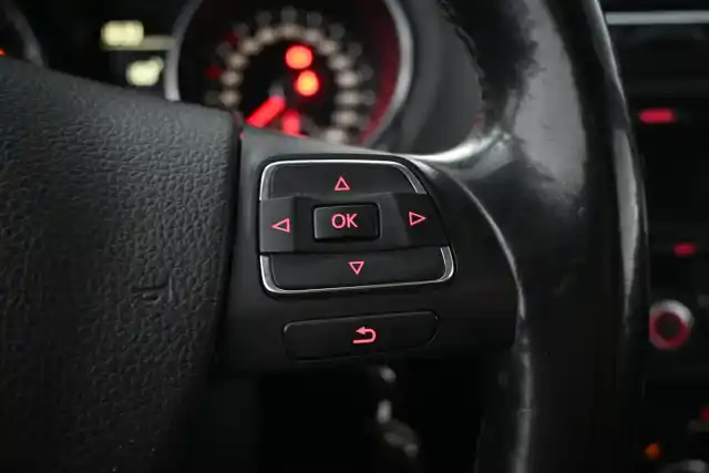 Harmaa Farmari, Volkswagen Golf – YHO-846