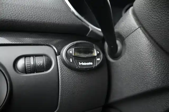 Harmaa Farmari, Volkswagen Golf – YHO-846