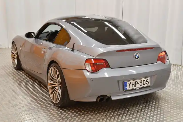 Harmaa Coupe, BMW Z4 – YHP-305