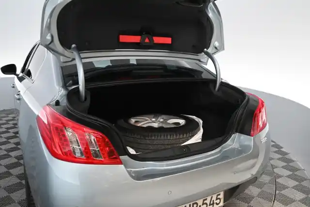 Sininen Sedan, Peugeot 508 – YHP-545