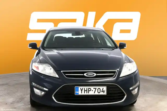 Sininen Farmari, Ford Mondeo – YHP-704