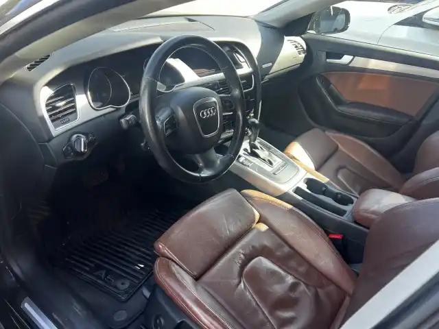 Musta Viistoperä, Audi A5 – YHT-546