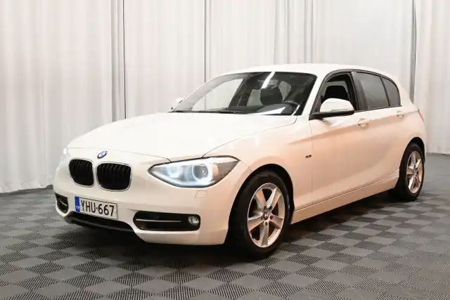 Valkoinen Viistoperä, BMW 116 – YHU-667