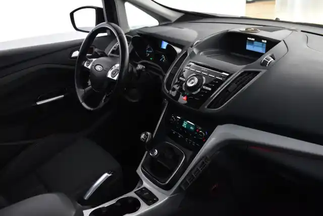 Musta Tila-auto, Ford C-Max – YHU-722