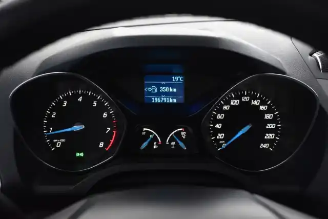 Musta Tila-auto, Ford C-Max – YHU-722