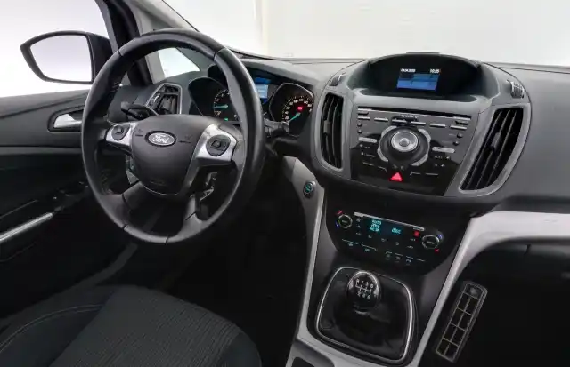 Musta Tila-auto, Ford C-Max – YHU-722