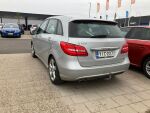Harmaa Tila-auto, Mercedes-Benz B – YIC-227, kuva 2
