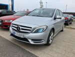 Harmaa Tila-auto, Mercedes-Benz B – YIC-227, kuva 1