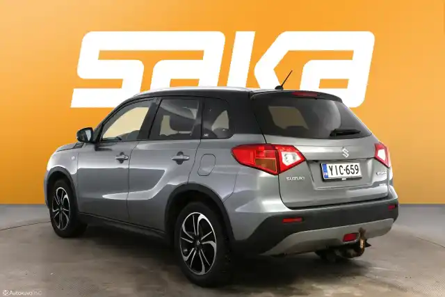 Harmaa Viistoperä, Suzuki Vitara – YIC-659