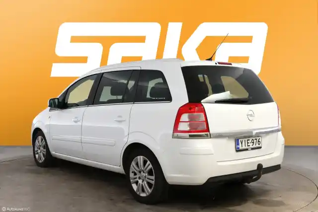 Valkoinen Tila-auto, Opel Zafira – YIE-976