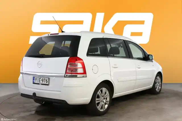 Valkoinen Tila-auto, Opel Zafira – YIE-976