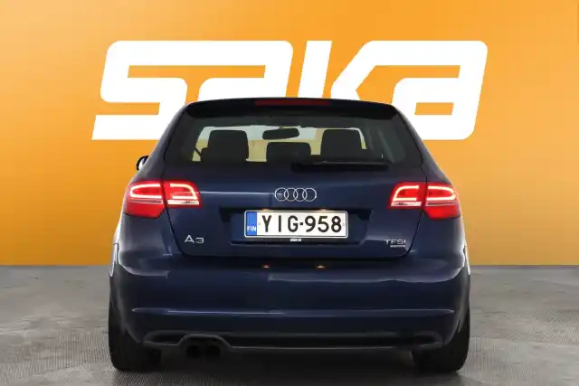 Sininen Viistoperä, Audi A3 – YIG-958