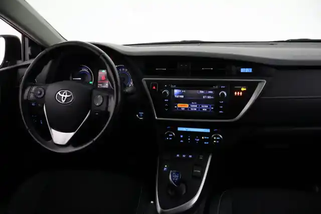 Punainen Viistoperä, Toyota Auris – YIH-165