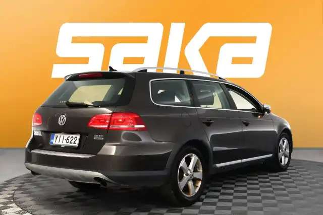 Ruskea Farmari, Volkswagen Passat – YII-622