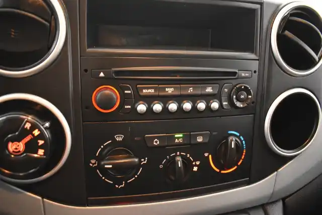Sininen Tila-auto, Citroen Berlingo – YIJ-303