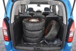 Sininen Tila-auto, Citroen Berlingo – YIJ-303, kuva 22