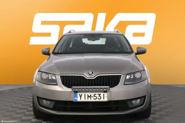 Beige Farmari, Skoda Octavia – YIM-531
