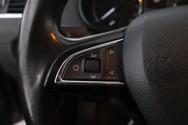 Beige Farmari, Skoda Octavia – YIM-531