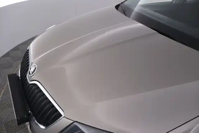 Beige Farmari, Skoda Octavia – YIM-531