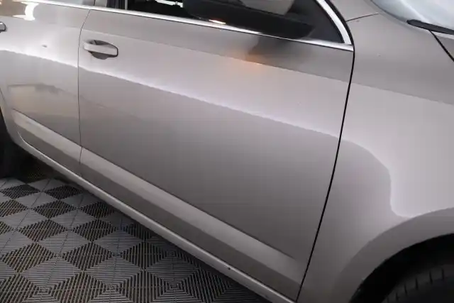 Beige Farmari, Skoda Octavia – YIM-531