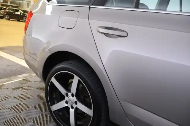 Beige Farmari, Skoda Octavia – YIM-531