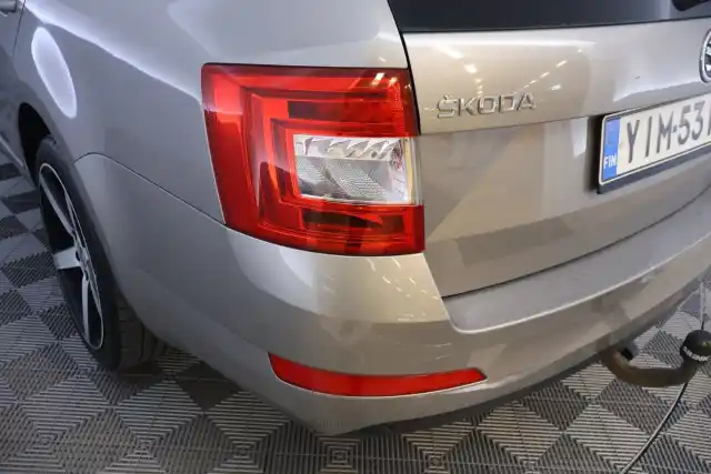 Beige Farmari, Skoda Octavia – YIM-531