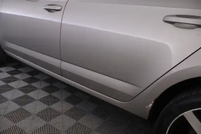 Beige Farmari, Skoda Octavia – YIM-531