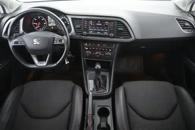 Valkoinen Farmari, Seat Leon ST – YIO-796