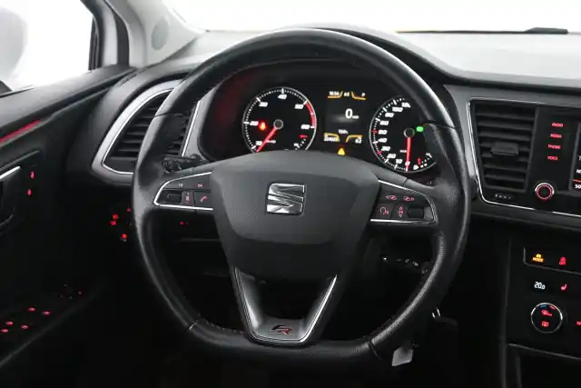 Valkoinen Farmari, Seat Leon ST – YIO-796