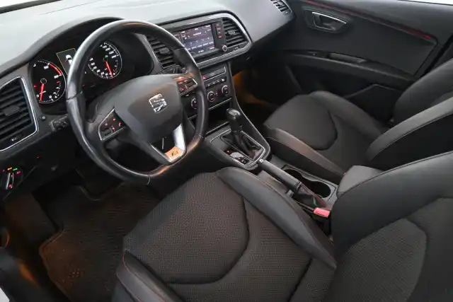 Valkoinen Farmari, Seat Leon ST – YIO-796