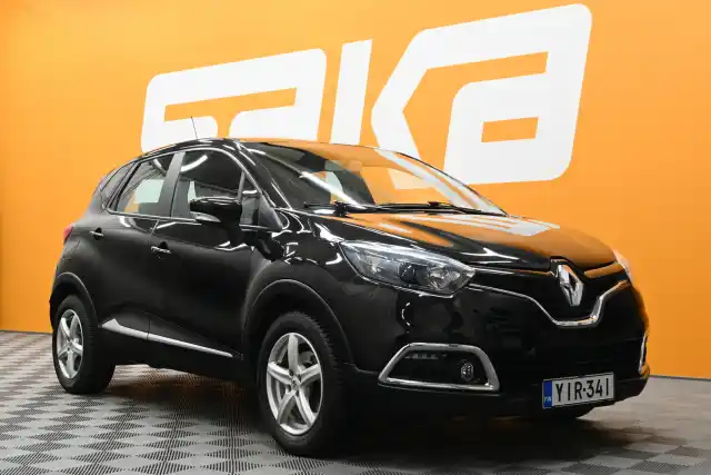 Musta Viistoperä, Renault Captur – YIR-341