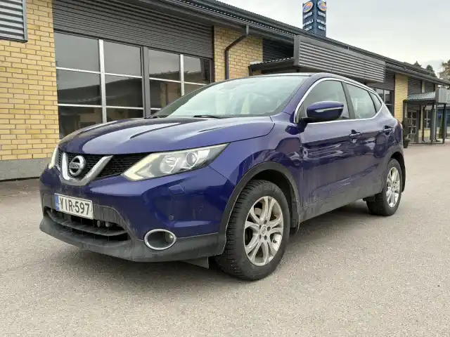 Sininen Maastoauto, Nissan Qashqai – YIR-597