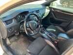 Valkoinen Farmari, Skoda Octavia – YIS-280, kuva 8