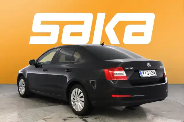 Musta Sedan, Skoda Octavia – YIS-434