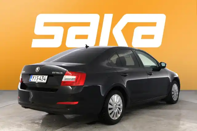 Musta Sedan, Skoda Octavia – YIS-434