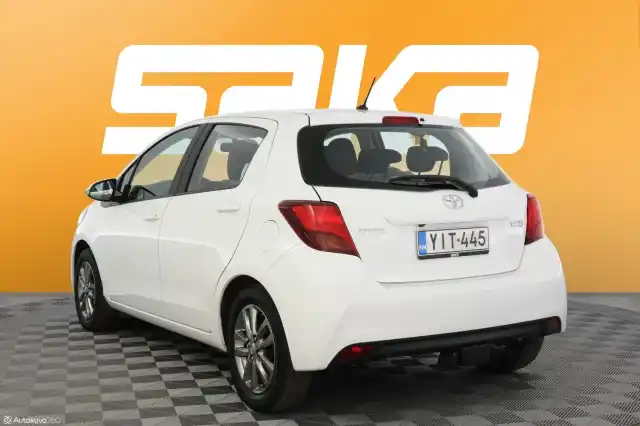 Valkoinen Viistoperä, Toyota Yaris – YIT-445