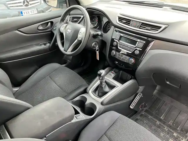 Hopea Maastoauto, Nissan Qashqai – YIV-545