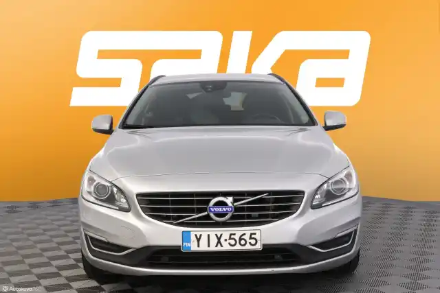 Harmaa Farmari, Volvo V60 – YIX-565