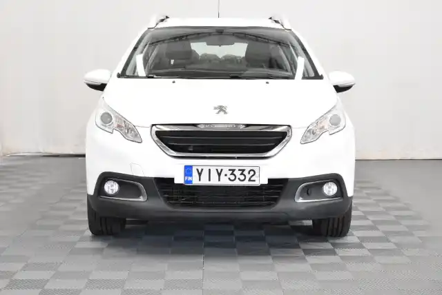 Valkoinen Viistoperä, Peugeot 2008 – YIY-332