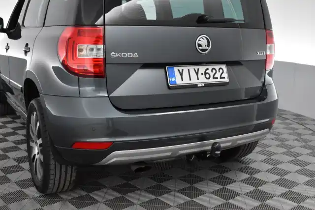 Harmaa Maastoauto, Skoda Yeti – YIY-622