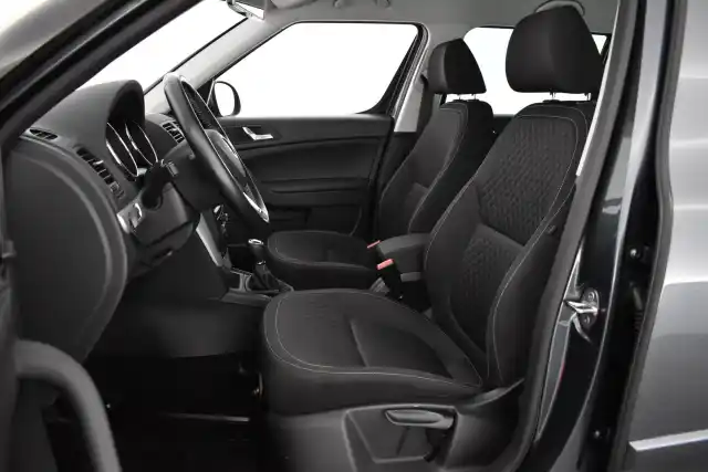 Harmaa Maastoauto, Skoda Yeti – YIY-622