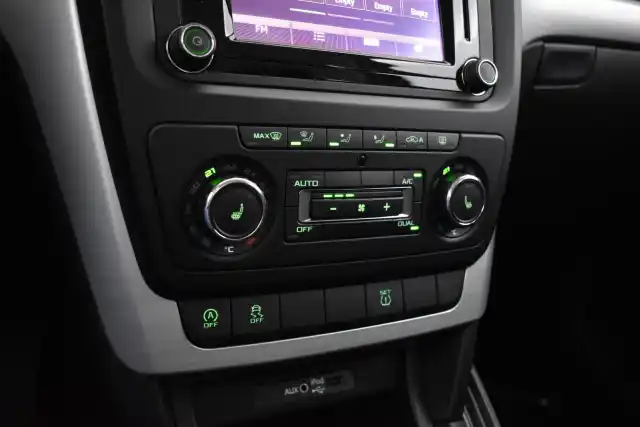 Harmaa Maastoauto, Skoda Yeti – YIY-622