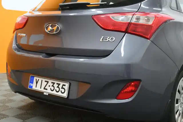 Harmaa Viistoperä, Hyundai I30 – YIZ-335