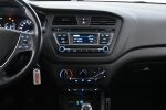 Punainen Viistoperä, Hyundai I20 – YJA-318, kuva 19