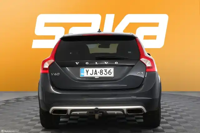 Harmaa Farmari, Volvo V60 Cross Country – YJA-836