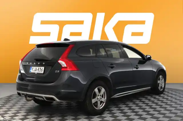 Harmaa Farmari, Volvo V60 Cross Country – YJA-836